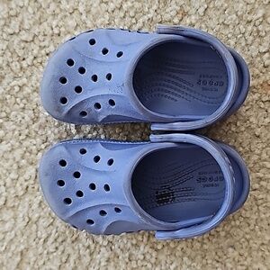 Kids Purple/Blue Crocs Size 6